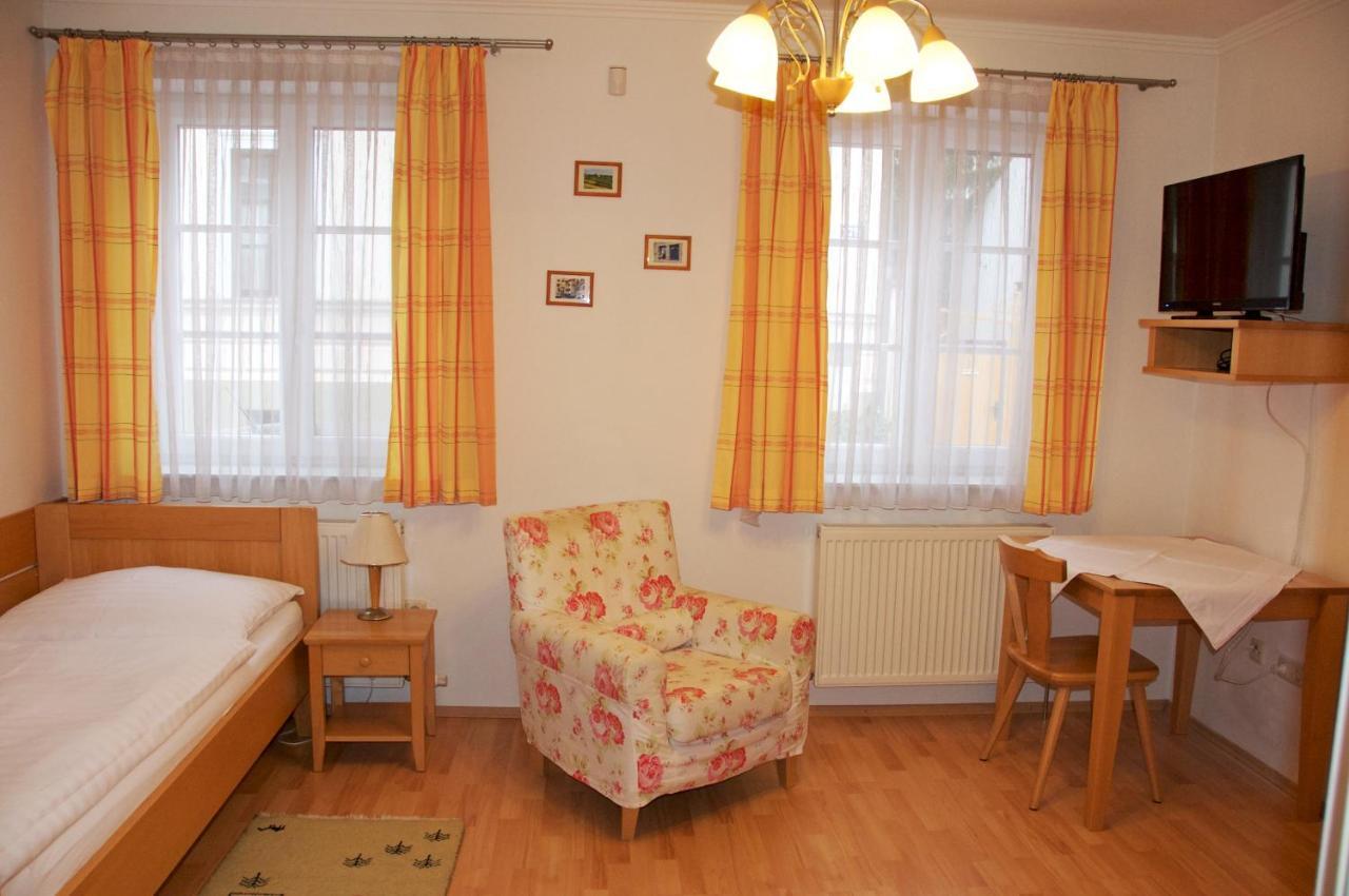 Privatzimmer Familie Schwarz ウィーン 部屋 写真